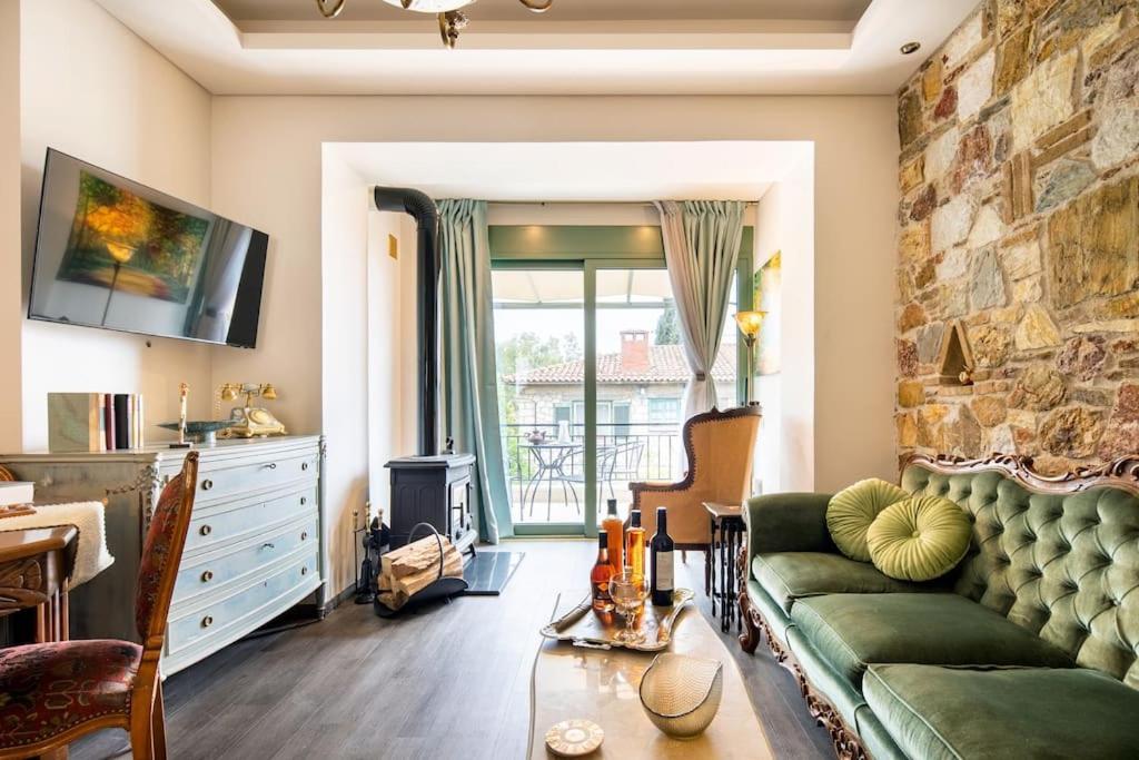 Queen'S Stone Legend, Royal Living By Acropolis เอเธนส์ ภายนอก รูปภาพ